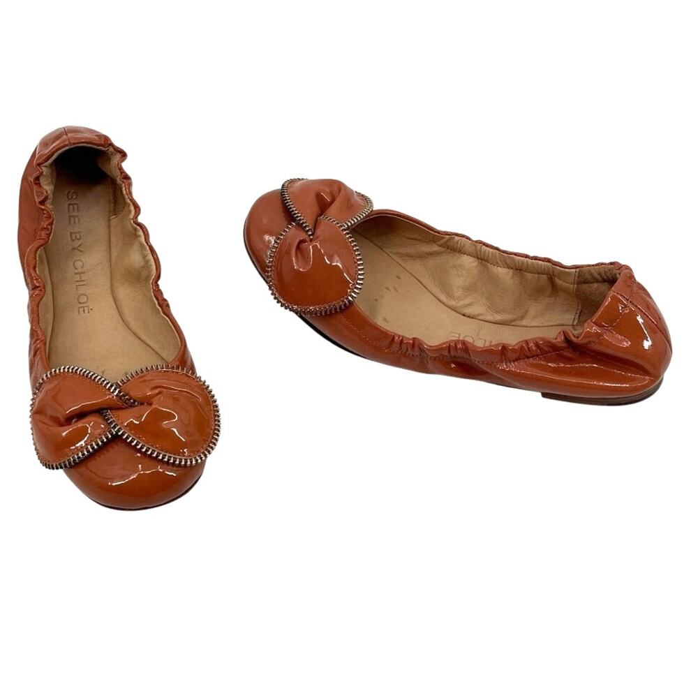 See by Chloe Patent Leather Bow Ballet Flats Sz 6.5 Old Money Euro Zipper Cognac
